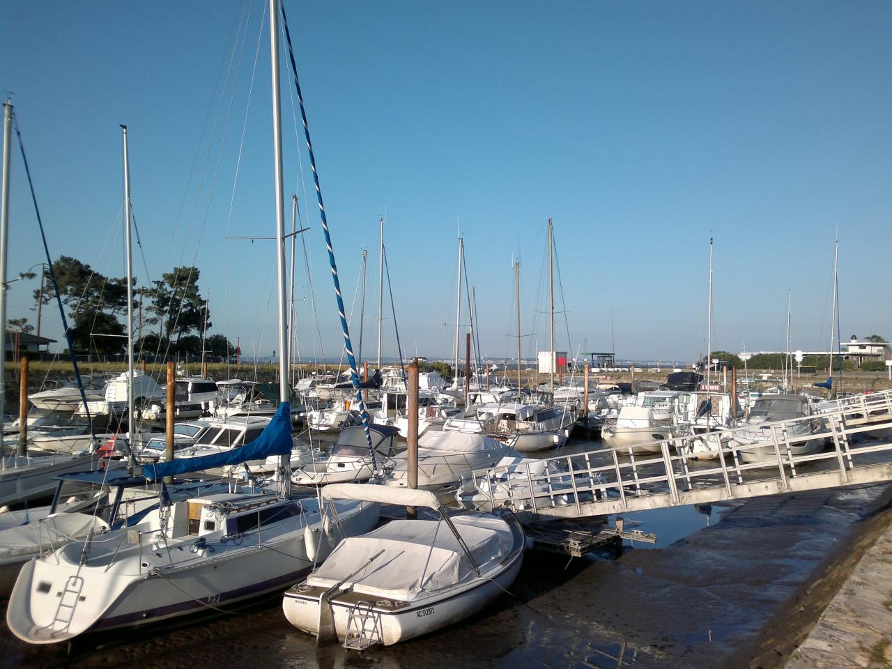 Le port début juin